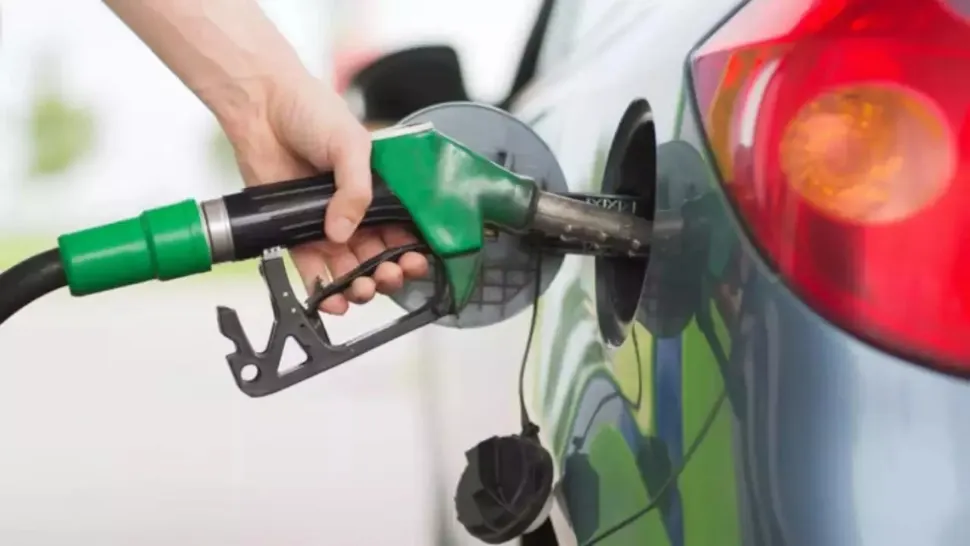 De ce motorina și benzina sunt mai scumpe în România decât în Ungaria