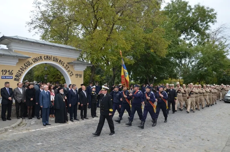 Maine, de Ziua Armatei, trupele defilează la Cimitirul Eroilor