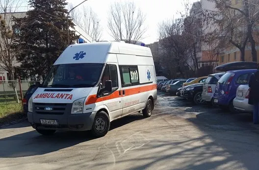 Tânăra arsă din deltă a fost plimbată prin toată țara și refuzată de spitalele de arși! Familia a decis să o mute la un spital din Olanda