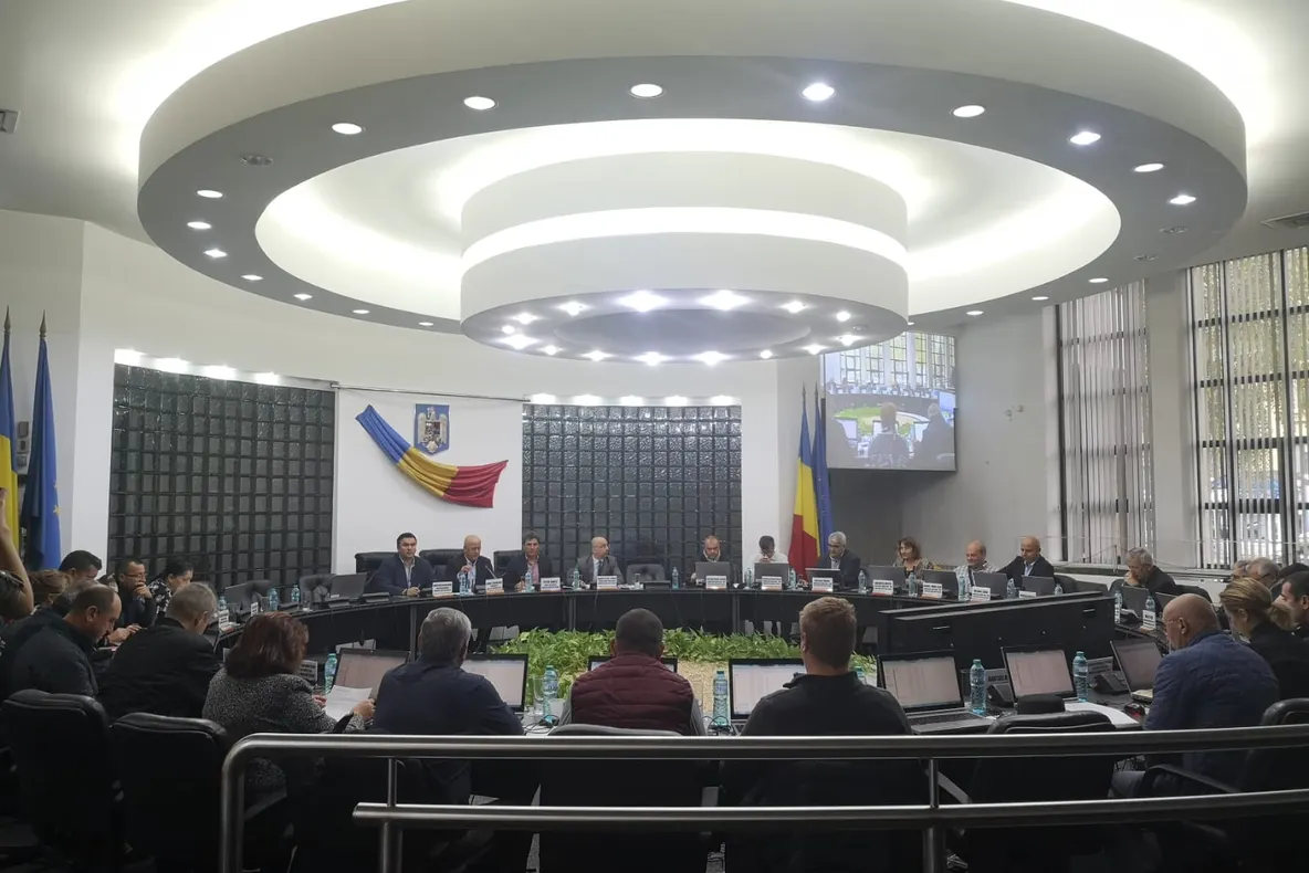 Hotărârile adoptate de consilierii judeţeni în şedinţa de azi