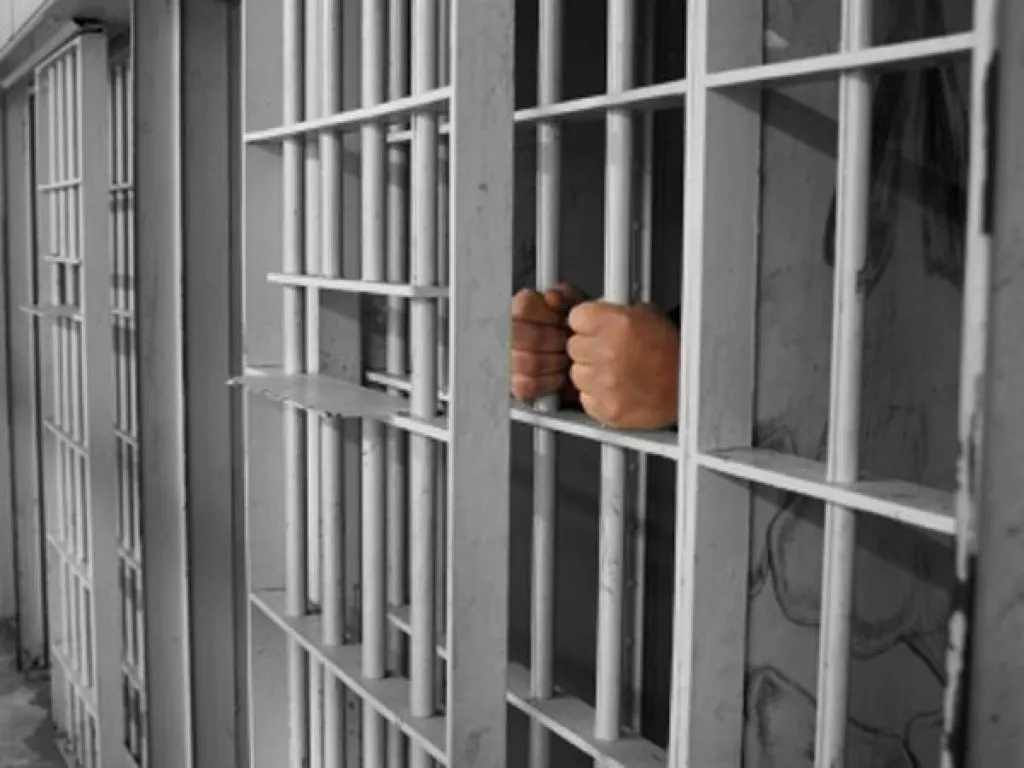 30 de zile de arest pentru doctoriţa care a primit mită la Spitalul Judeţean