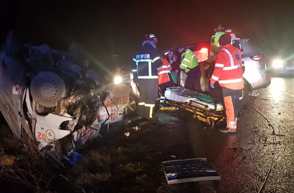 UPDATE: Accident între Baia şi Mihai Viteazu! Bărbat de 36 de ani mort plus încă 3 răniţi