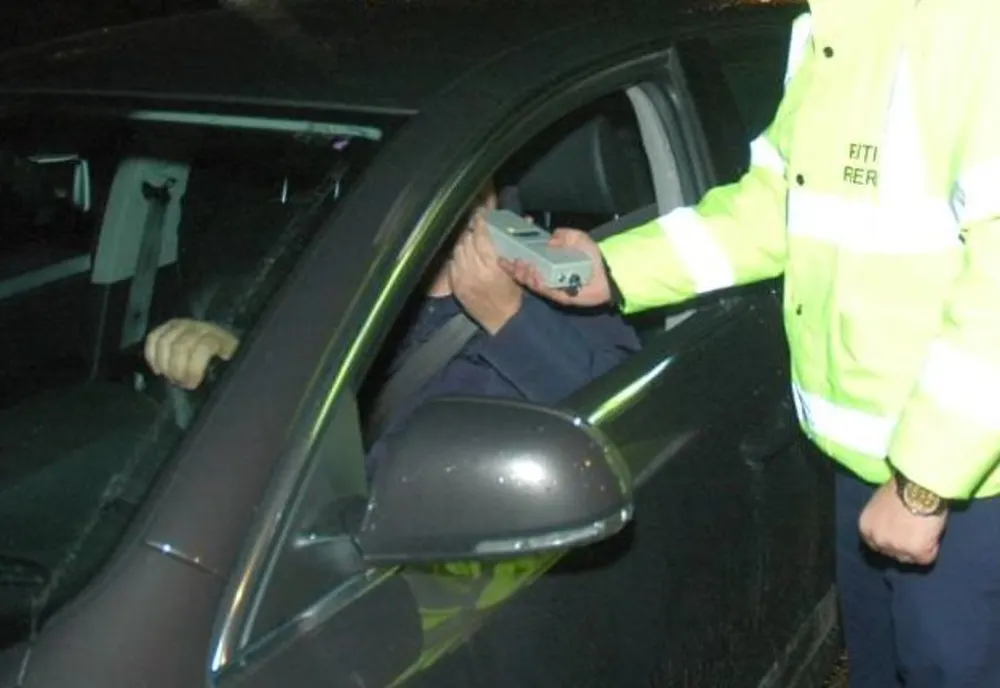 Șofer prins la volan aproape de comă alcoolică