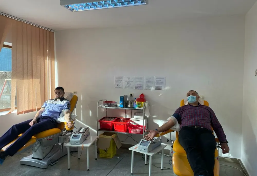 Polițiștii tulceni donează sânge