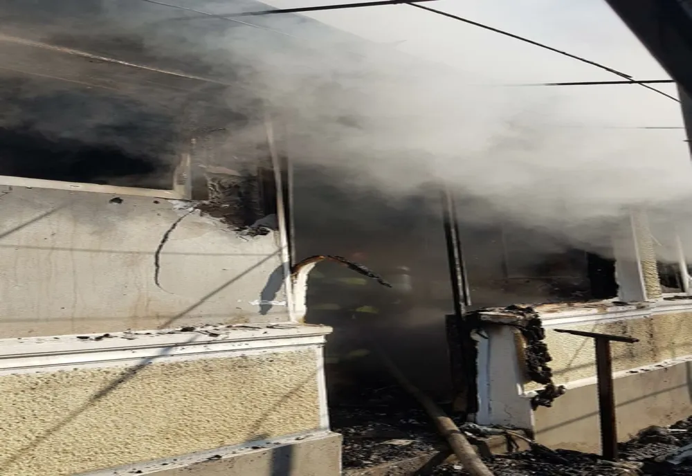 FOTO Incendiu violent în urma unei explozii