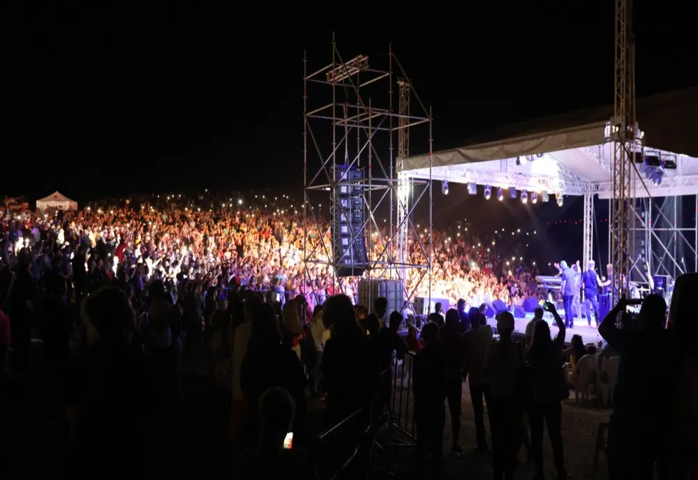  Peste 50.000 de oameni prezenți la Festivalul Enisala – Unitate la Cetate