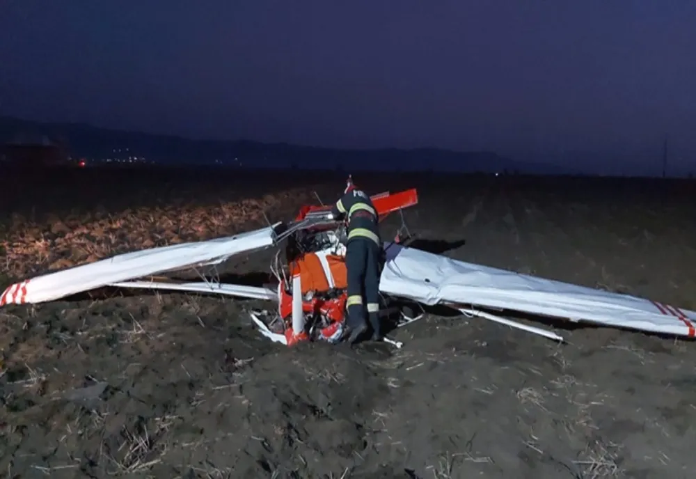 Avion de mici dimensiuni prăbușit în județul Suceava