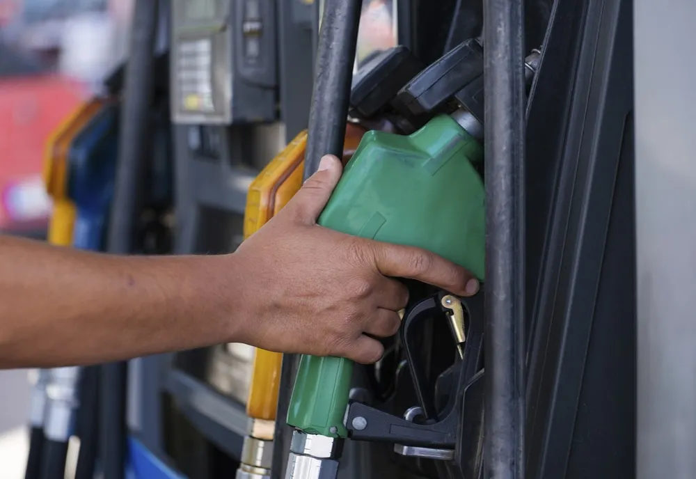 O companie părăsește piața carburanților din România - Ce se va întâmpla cu benzinăriile