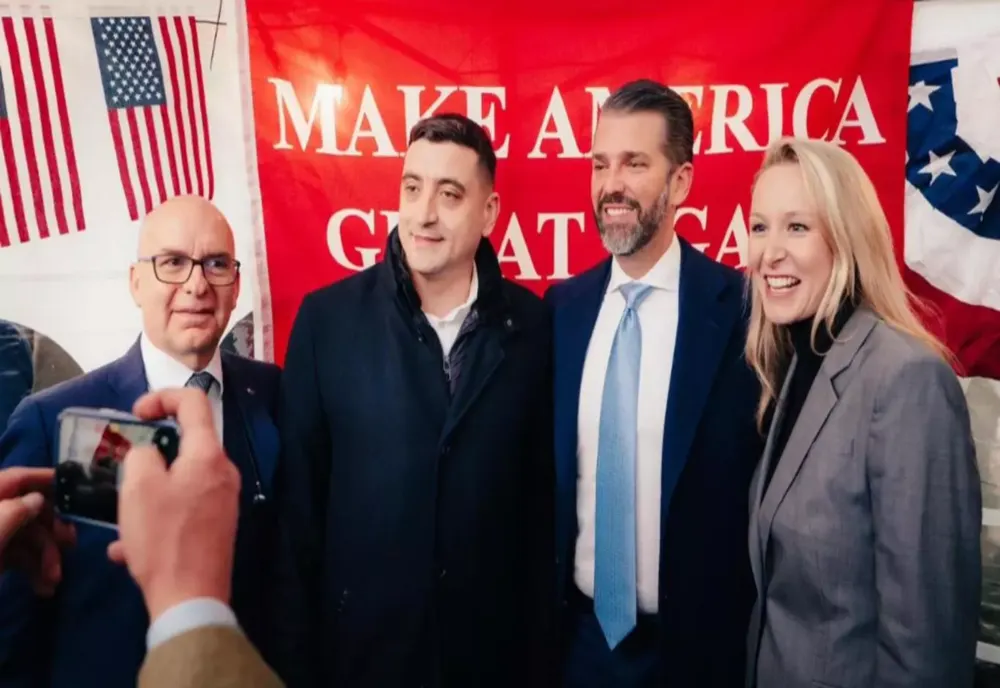 GEORGE SIMION, ALĂTURI DE DONALD TRUMP JR. LA ÎNVESTIREA PREȘEDINTELUI TRUMP