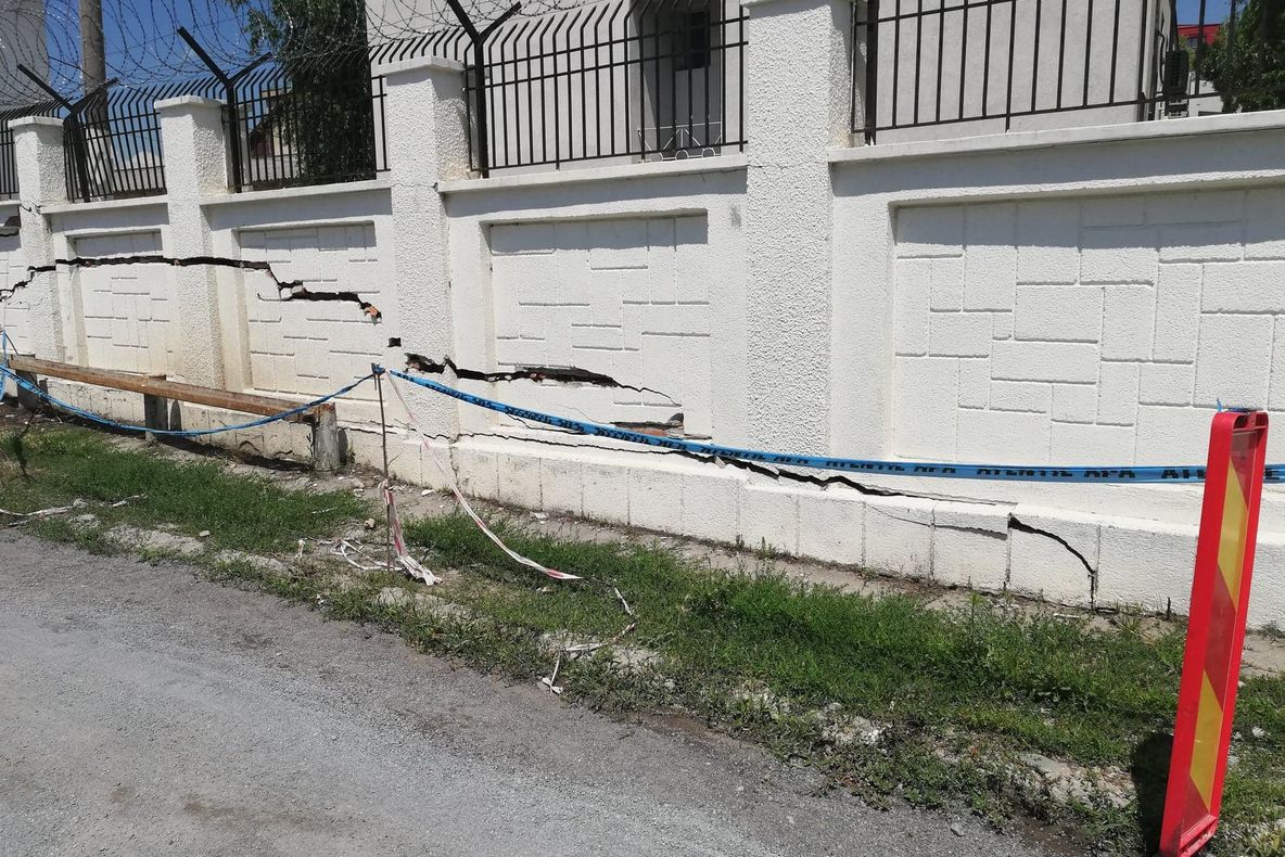 Penitenciarul de Maximă Siguranță Tulcea are fisuri în gard