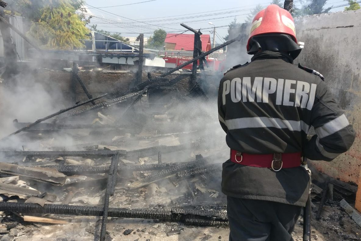 Incendiu în municipiu din cauza unui aragaz defect