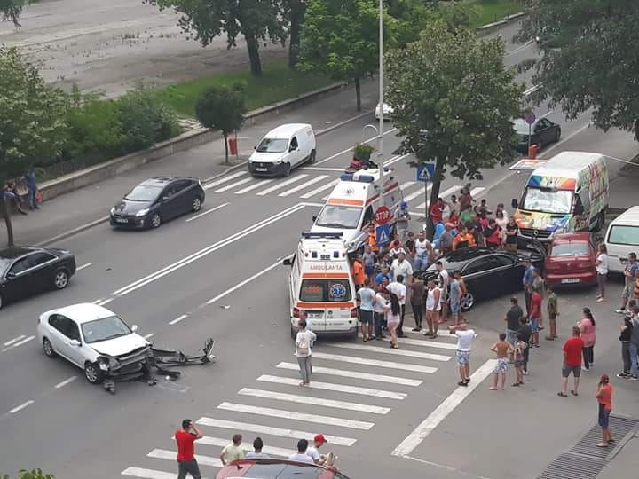 Tamponare cu scandal, potolită de polițiști și jandarmi