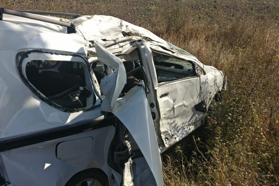 Accident cu pericol ridicat de incendiu, între Nalbant şi Cataloi. Doi oameni au fost răniţi