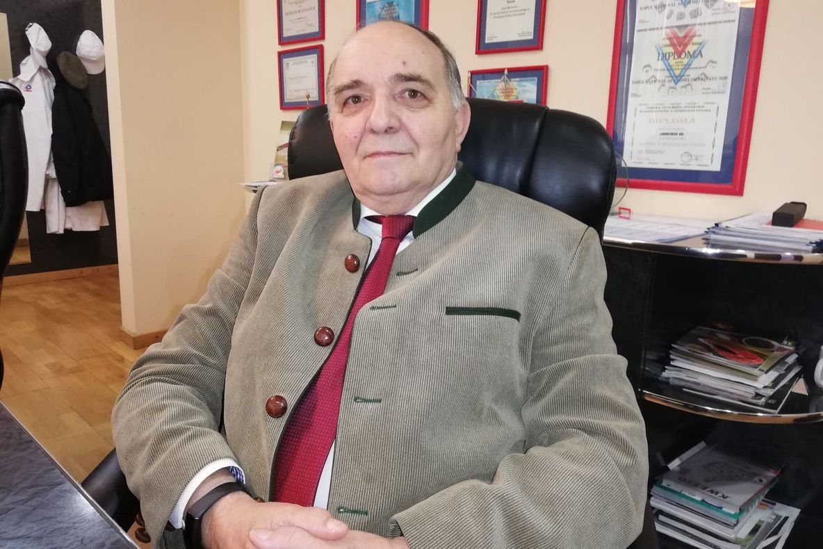 Carniprod este taxată cu 180.000 de lei pe an, pentru "NIMIC"