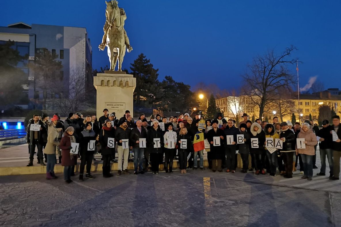 Duminică seara - miting al alianţei USR şi PLUS în Piaţa Civică, împotriva OUG 7/2019