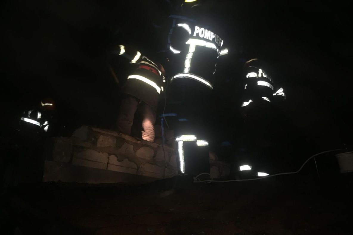 Incendiu în municipiu. O casă a fost salvată la timp de pompieri