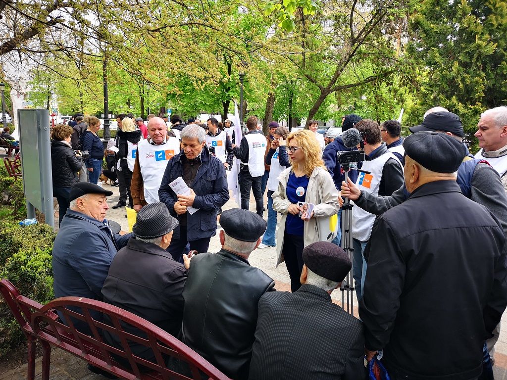 Caravana candidaţilor Alianţei 2020 USR PLUS la alegerile europarlamentare a fost la Tulcea