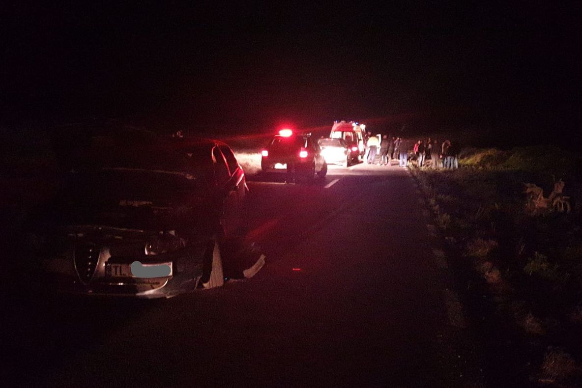 Doi tineri beţi, pe un scuter, au fost răniţi grav aproape de Greci. Aceștia au fost duși la spitalele din Galați și Brăila