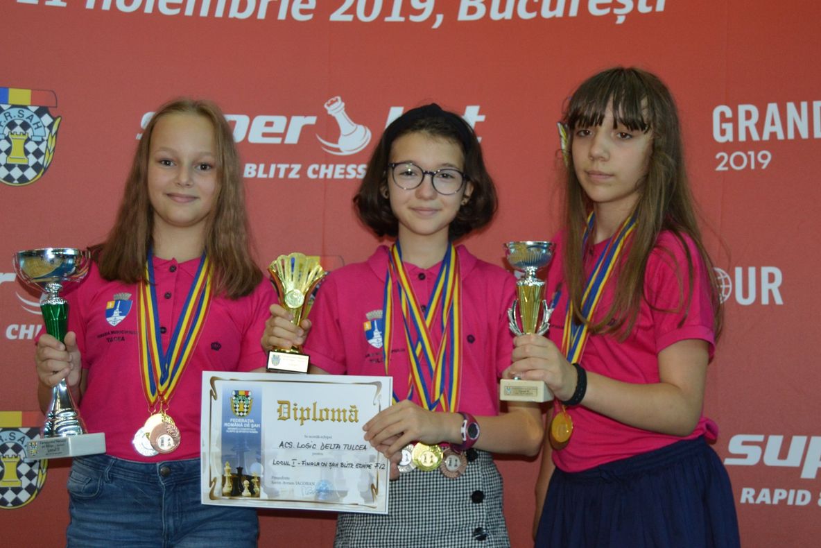 Echipa de fete 12 ani de la Logic Delta Tulcea a devenit CAMPIOANĂ NAȚIONALĂ la Șah blitz pe echipe - Iași 2019