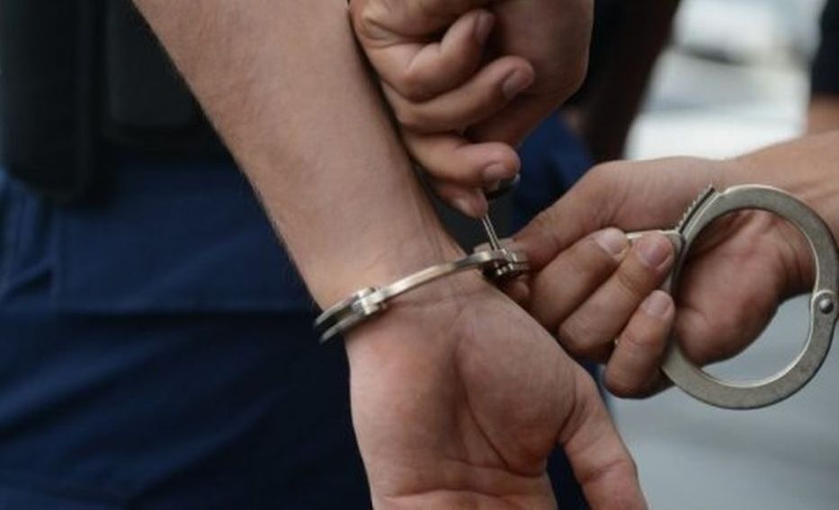 La trei zile după ce fusese eliberat condiționat, a atacat din nou, cu un topor! Acum a ajuns iar după gratii