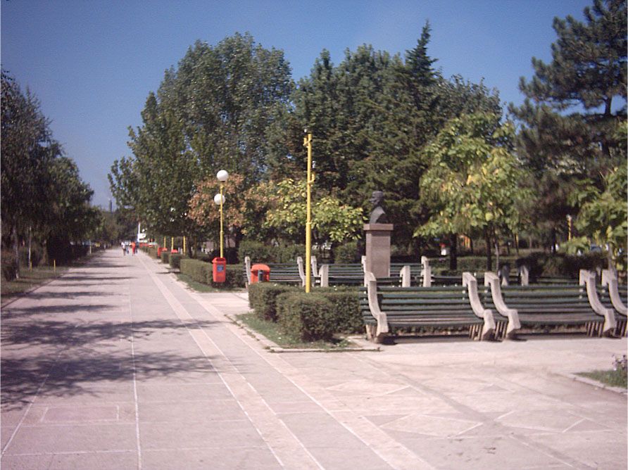 Penitenciarul aduce "Biblioteca" vie în Parcul Personalităților