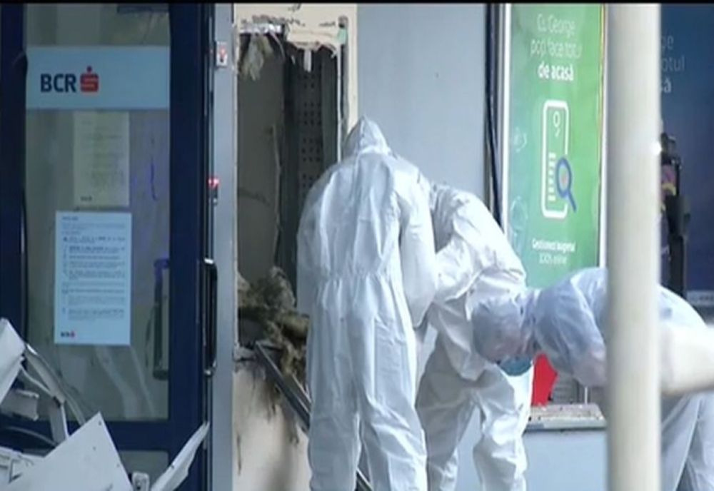 Încă un bancomat a fost aruncat în AER! Al șaptelea caz de jaf la un ATM prin metoda exploziei controlate