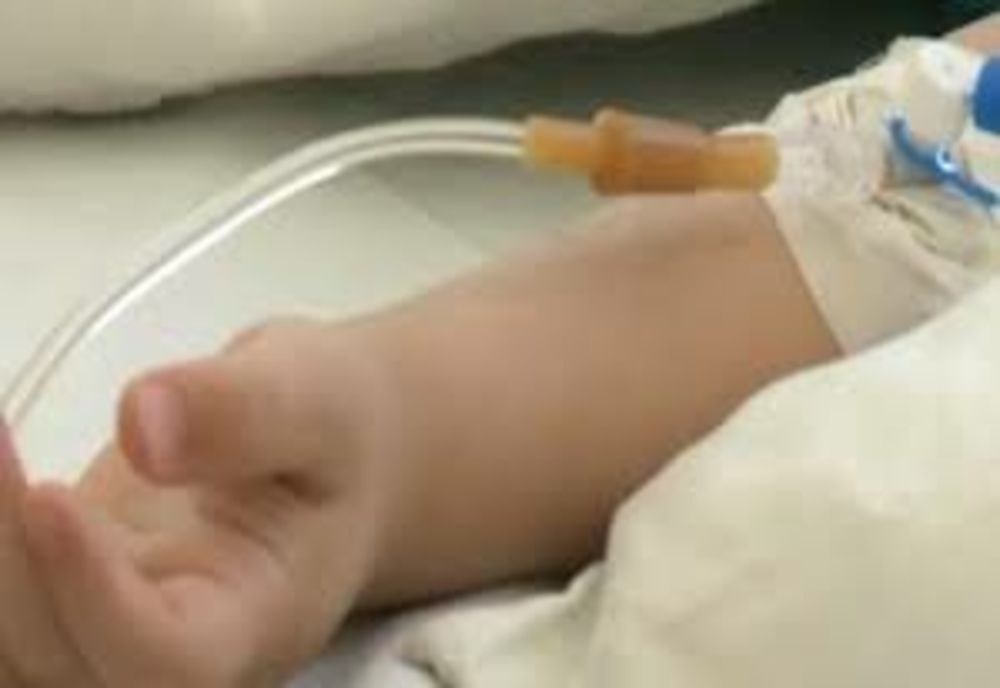 Copil de 3 ani, mort în ambulanță. Acuzații GRAVE ale părinților