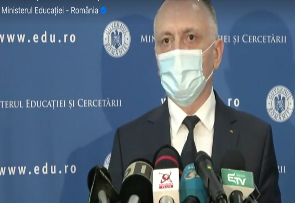 Ministerul educației vrea să organizeze în luna iulie a consursului pentru directori de școli