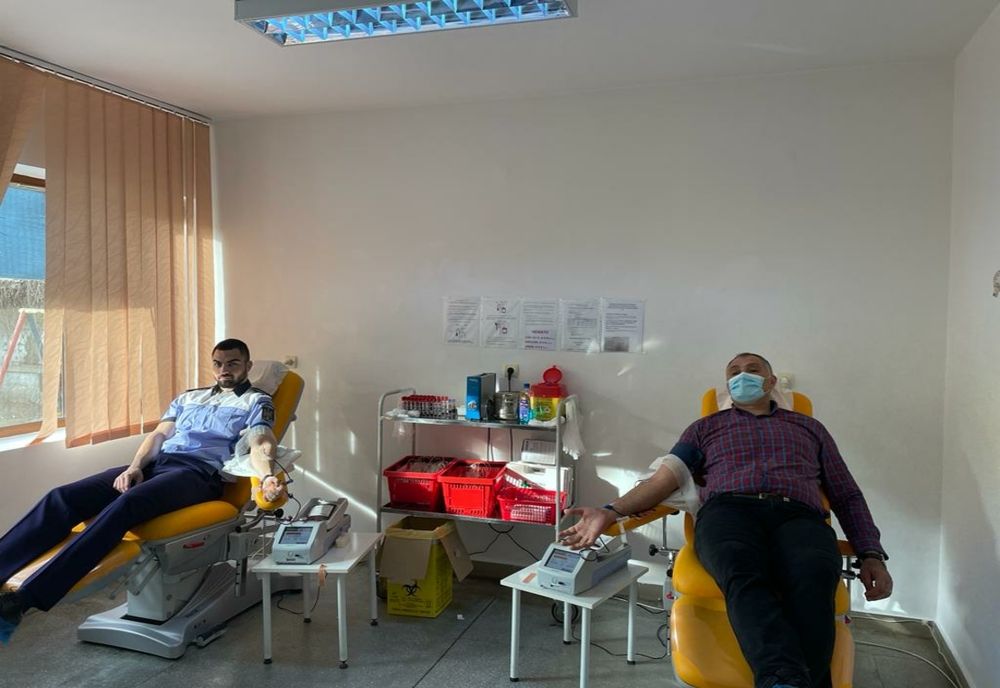 Polițiștii tulceni donează sânge