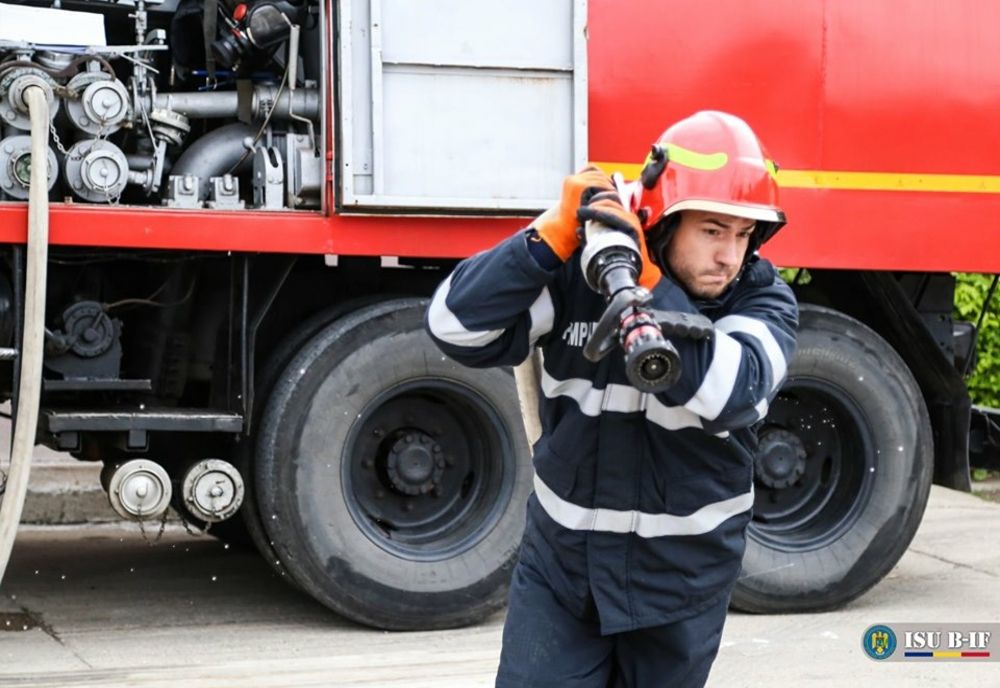 VIDEO 150 de hectare de pășune, afectate de un incendiu. Focul a fost pus intenționat