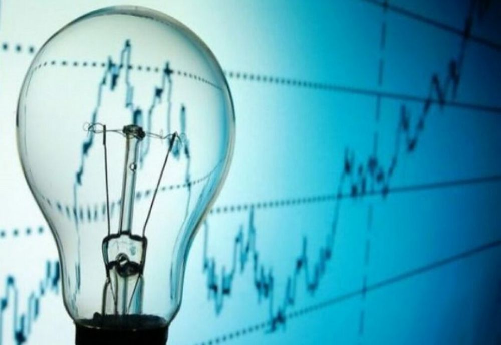 Bonificatii pentru cei care consumă puțin curent - Nicolae Ciucă: „Avem măsuri prin care să reducem risipa”