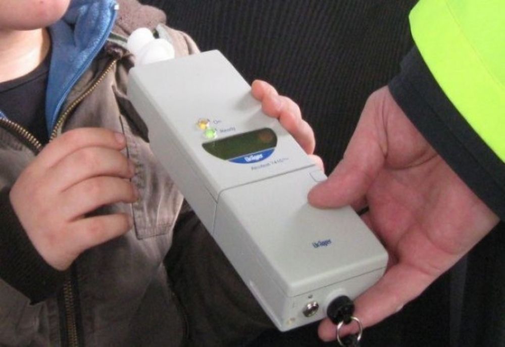 Ucrainean prins beat la volanul unui tractor