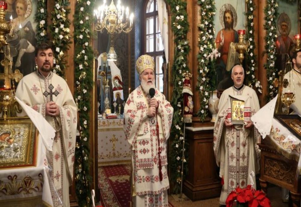 FOTO Hram la Catedrala Episcopală Sfântul Nicola