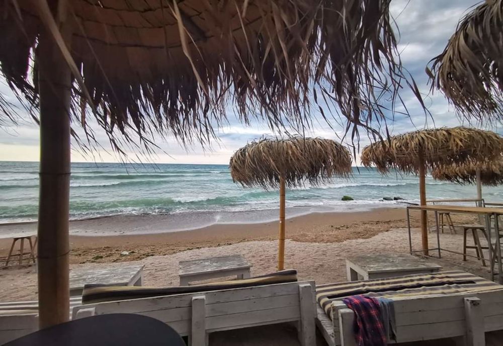 Trenurile spre Litoral, suplimentate în minivacanța de 1 mai