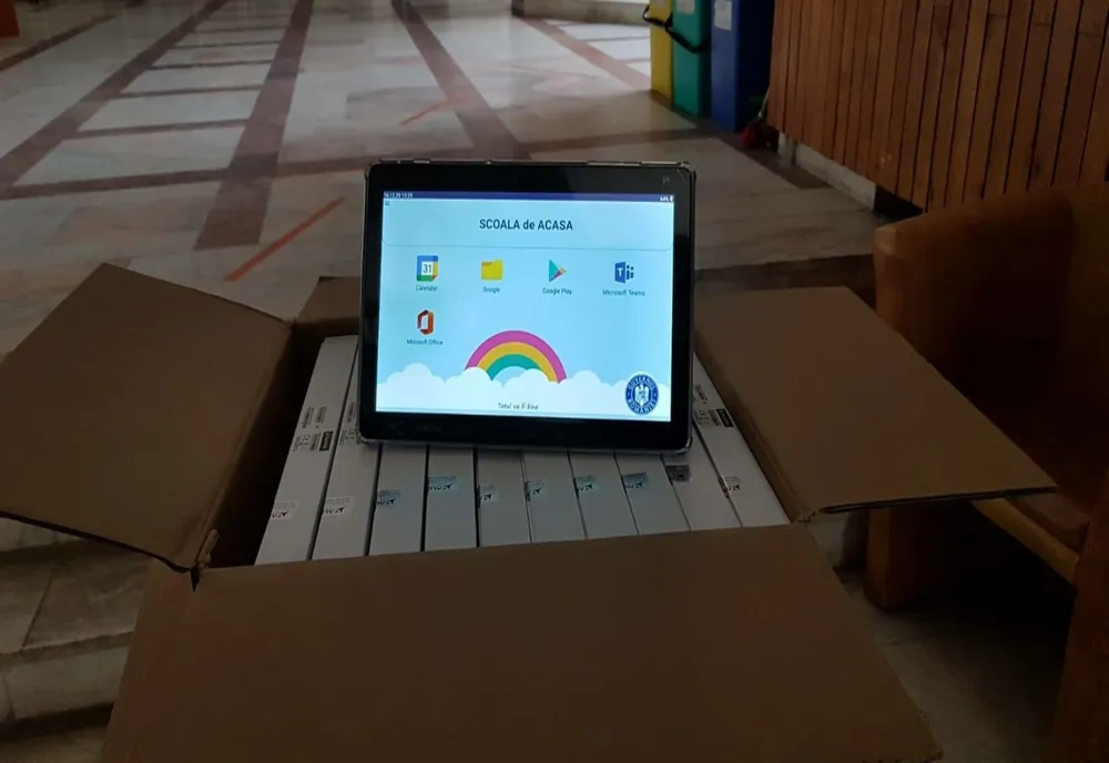 1500 de tablete pentru elevii tulceni prin Programul naţional "Educația în siguranță"