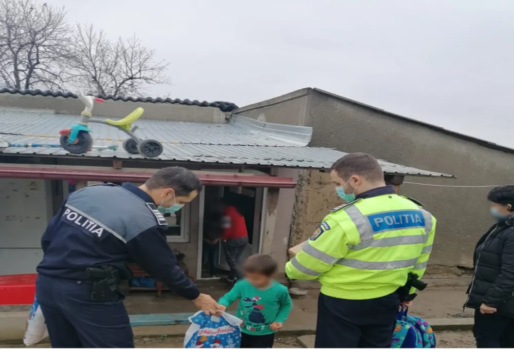 Alături de cei mai puțin norocoși