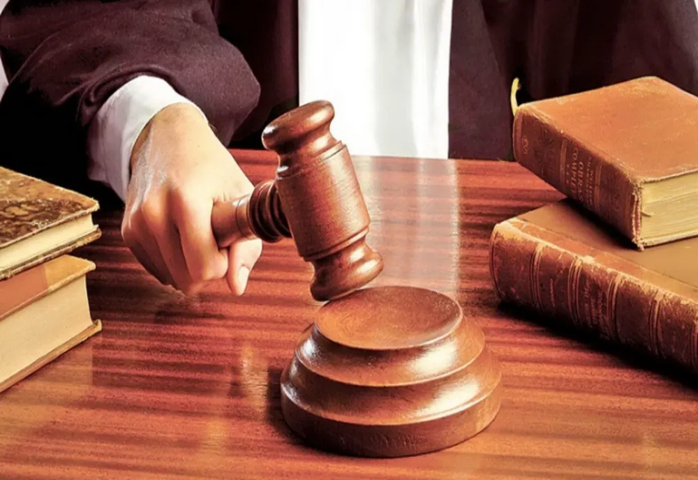 Condamnare definitivă cu executare pentru doi foști polițiști tulceni