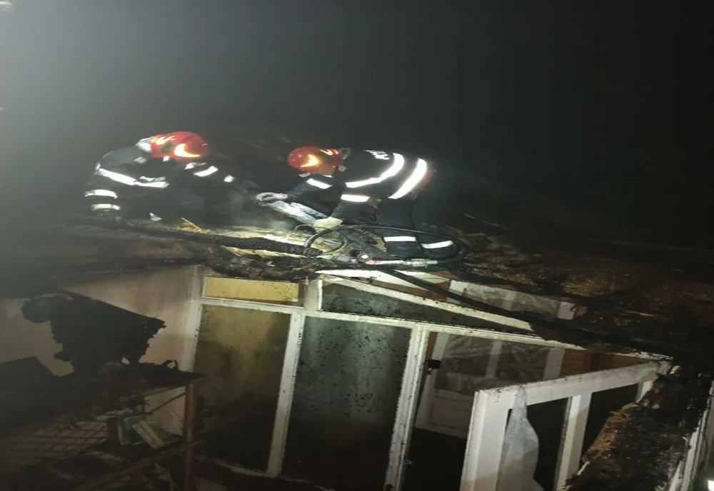 Incendiu la o locuință din Carcaliu