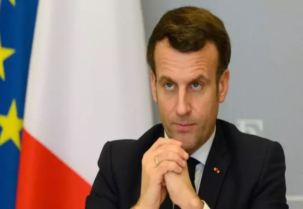 Președintele Macron a ajuns în România - Întâlnire cu Bogdan Aurescu, după vizita istorică în China