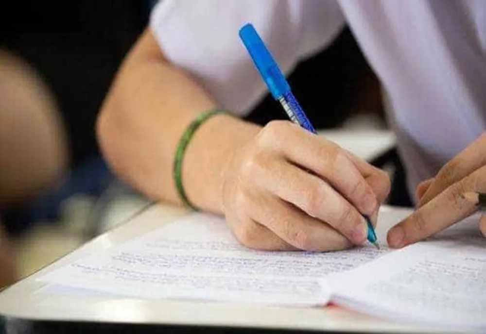 CALENDARUL SIMULĂRILOR PENTRU EVALUAREA NAȚIONALĂ ȘI BACALAUREAT 2025 A FOST PUBLICAT