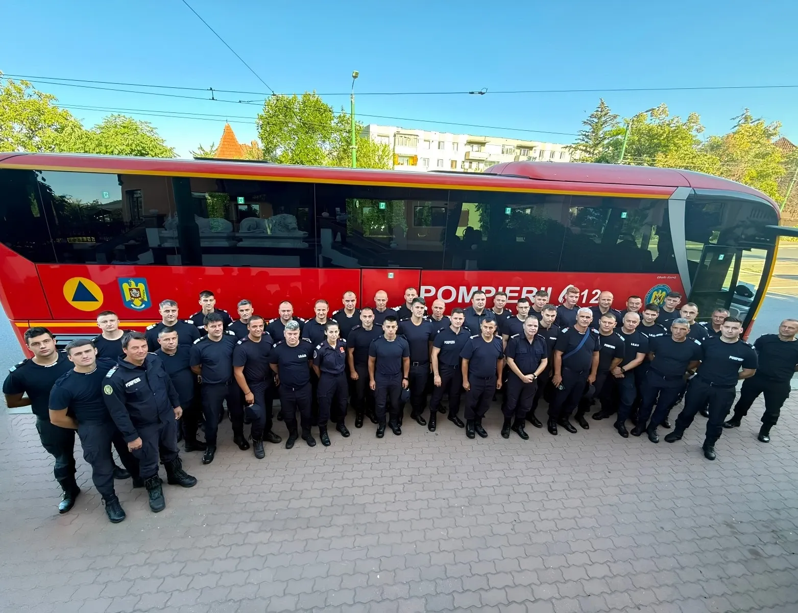 Pompieri români