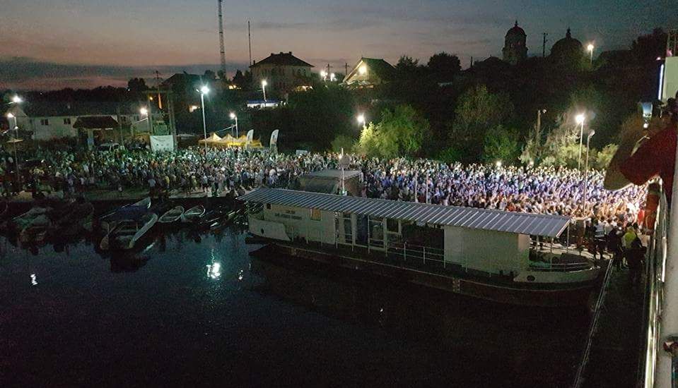 14199235_10208527038987477_4116876780403332935_n