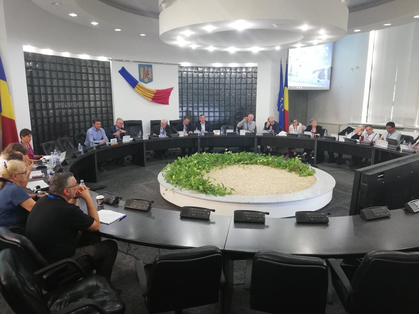 41000656_325551761338589_5938328479027167232_n