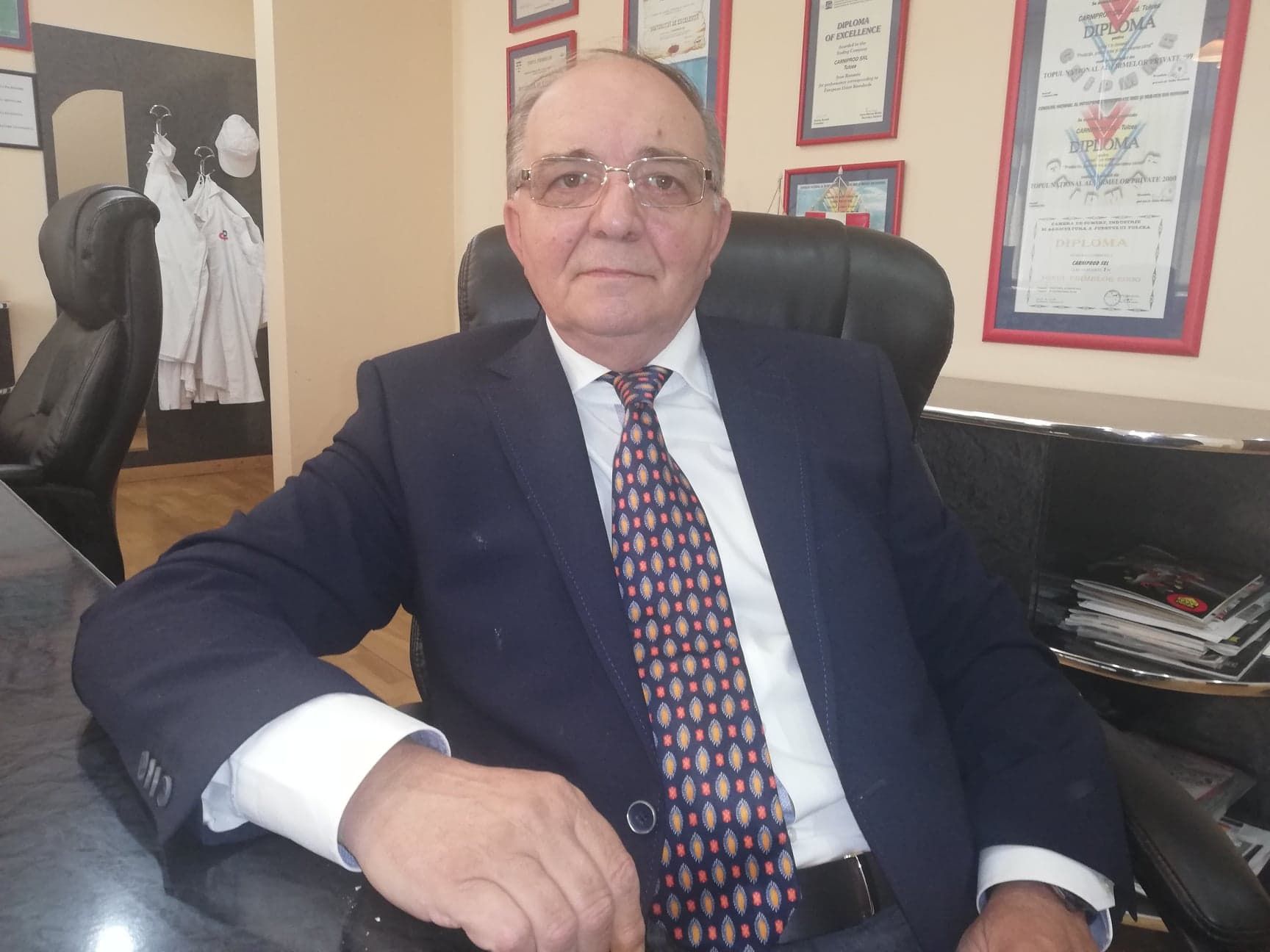 44193140_176632613253003_1662487363885989888_n