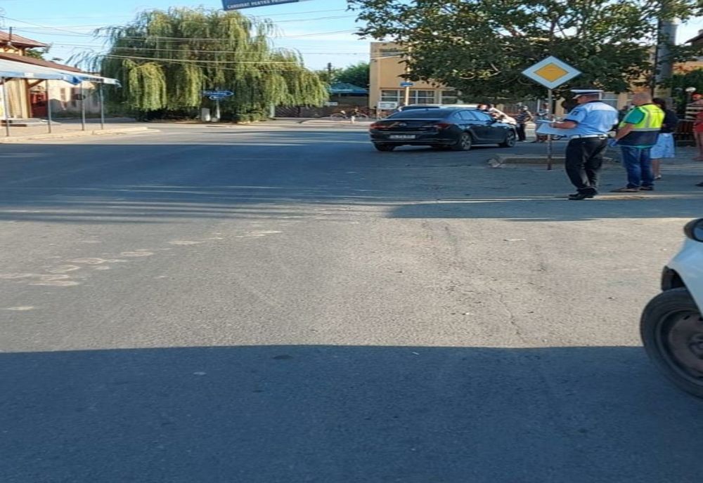 Pieton care traversa neregulamentar, lovit de mașină
