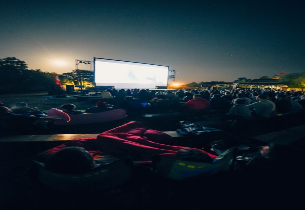 ANONIMUL IIFF, deschis cu premiera naţională „Land”