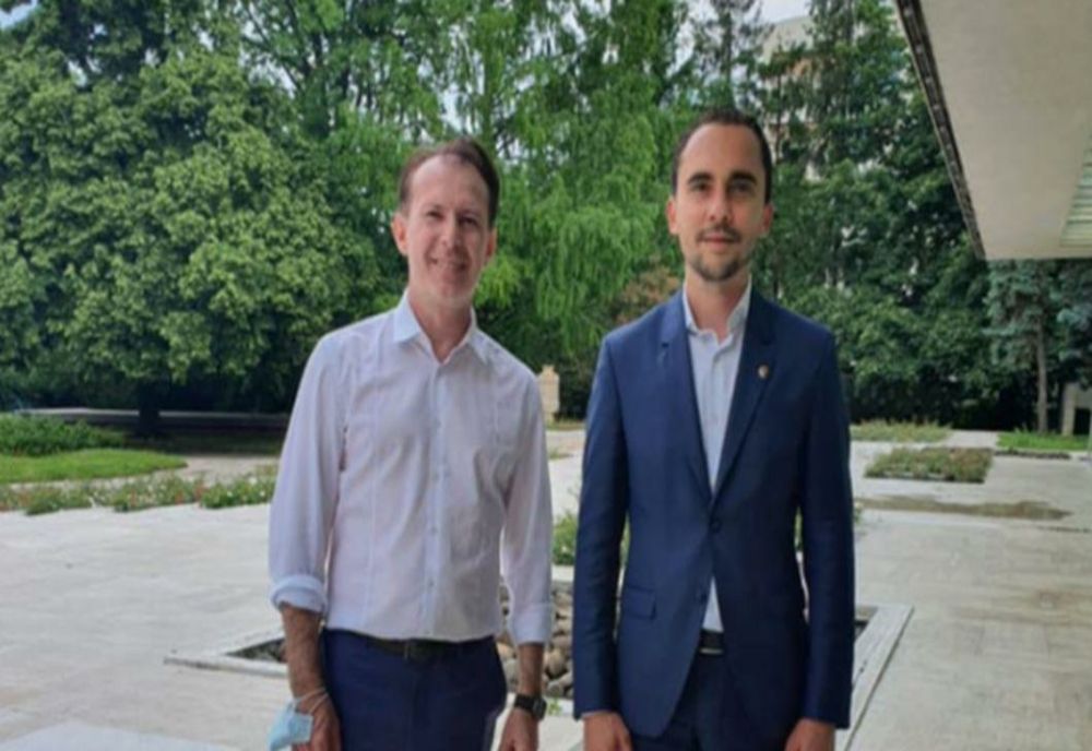 Deputatul PNL Cosmin Șandru urmărit PENAL de DNA după moțiunea de cenzură - Acuzații de dare de MITĂ