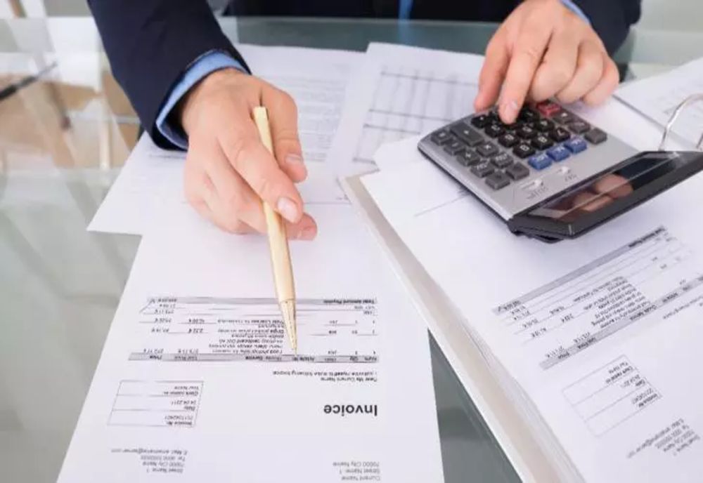 Virgil Popescu, despre facturile URIAȘE: „Până la sfârșitul lunii martie beneficiază de schema de compensare toți consumatorii noncasnici”