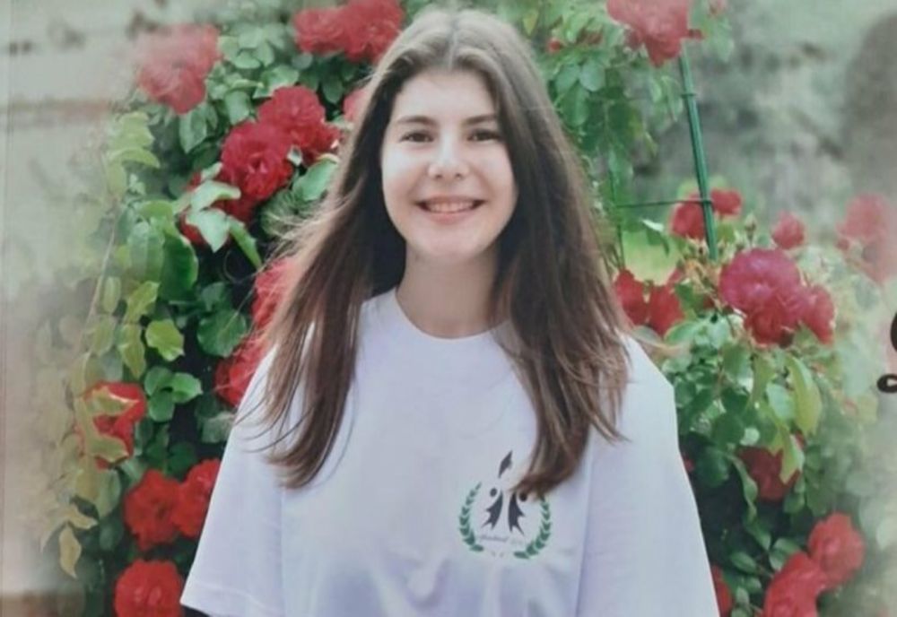 O elevă din Tulcea a câștigat concursul european de traducere JuvenesTranslatores