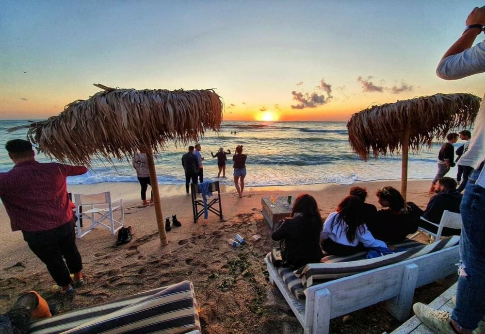 Peste 50.000 de turiști, de 1 mai pe LITORAL. Costinești, ocupat 100%!